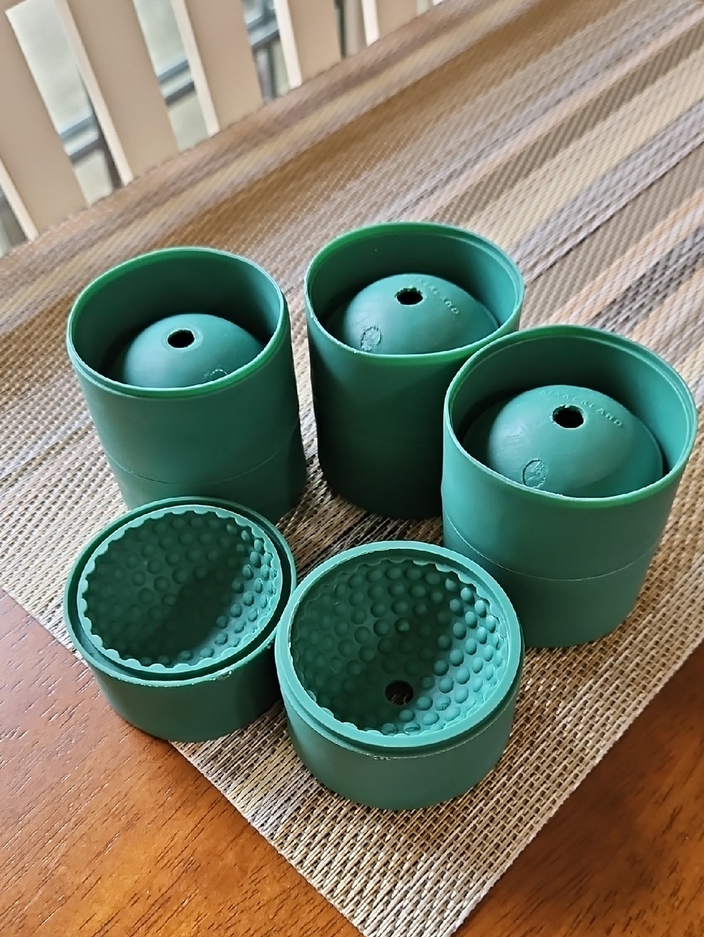 Set of 4 Golf Ball Ice Cube Makers⛳️
